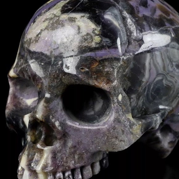 4.7" FLUORITE Carved Crystal Skull, Realistic - Picture 3 of 7